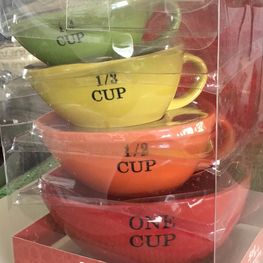 NWT Colorful Measuring Cups Set - Picture 5 of 6
